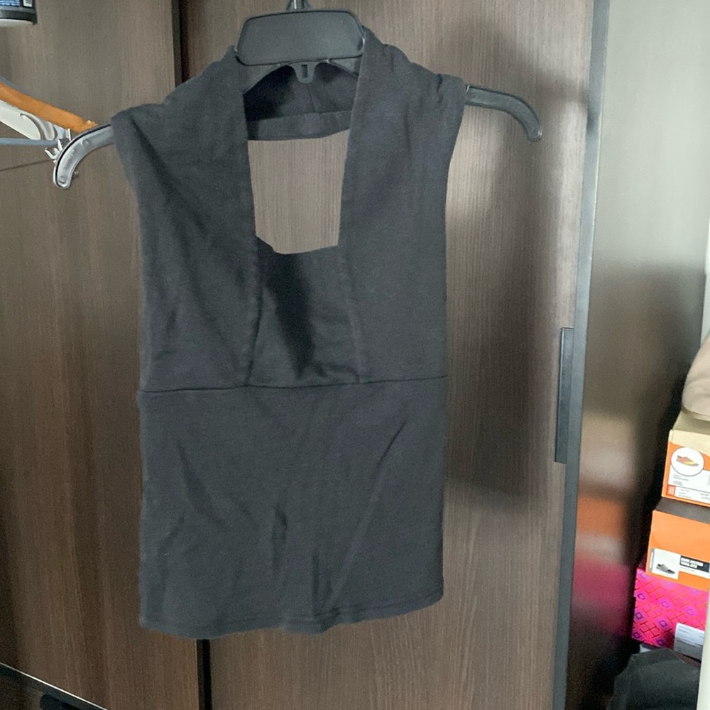 Halter top